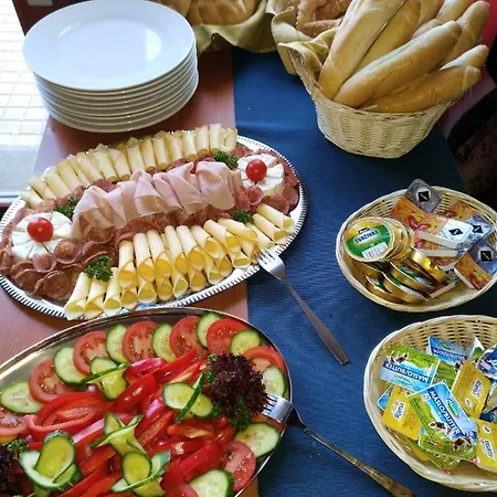 A Restaurace Simanda Guest house Prague