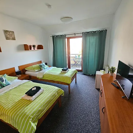 A Restaurace Simanda Guest house 3*